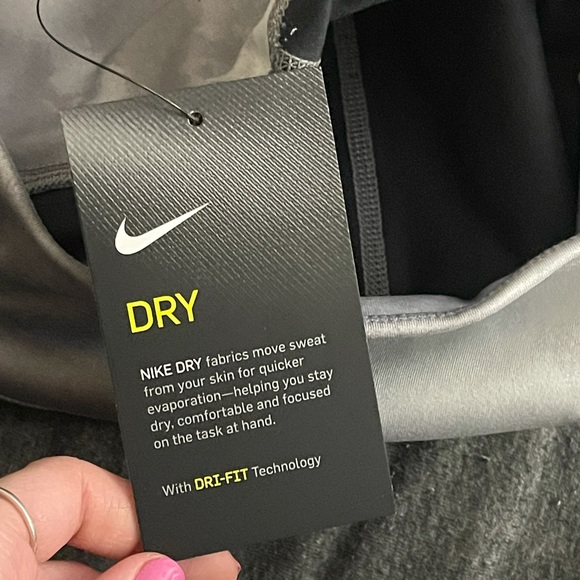 Nike Bike Shorts, women's size xs - run a bit small - Picture 5 of 5